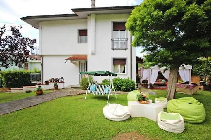 Dom wakacyjny Villa Sophia - An Oasis Of Peace For The Family Corsanico-Bargecchia